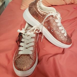 Sketchers women's sneakers